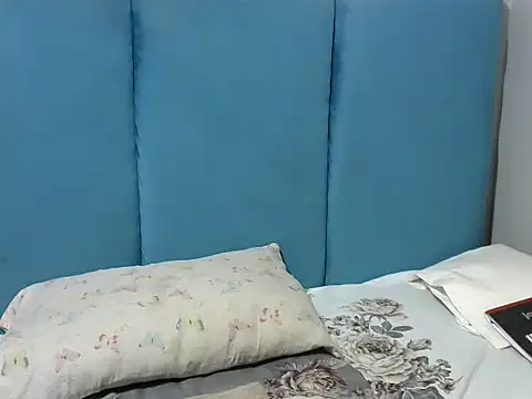 sassysiren online show from July 27, 2026, 12:01 pm