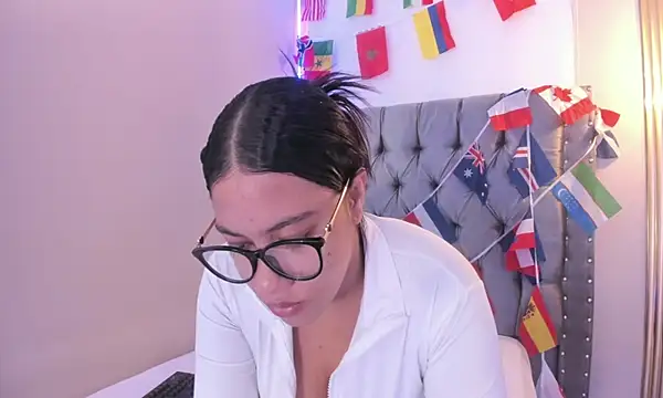 Kataleya Monet  online show from July 17, 2026, 12:23 pm
