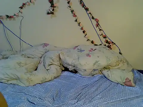 Snapshot of Sweet_kerin chatting on July 31, 2026, 10:03 am Sweet kerin online show from July 31, 2026, 10:03 am