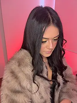 Snapshot of sofiaqueen__ chatting on July 17, 2026, 4:01 pm sofiaqueen online show from July 17, 2026, 4:01 pm
