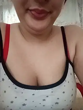 Snapshot of mimi_farwla chatting on July 25, 2026, 12:47 pm mimi farwla online show from July 25, 2026, 12:47 pm
