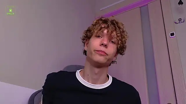 Snapshot of William_Curlis chatting on July 29, 2026, 4:32 am William Curlis online show from July 29, 2026, 4:32 am
