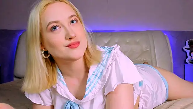 Snapshot of sofiflorens chatting on July 25, 2026, 8:23 am sofiflorens online show from July 25, 2026, 8:23 am