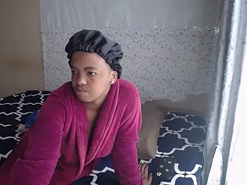 EssenceChubby online show from July 24, 2026, 8:56 am