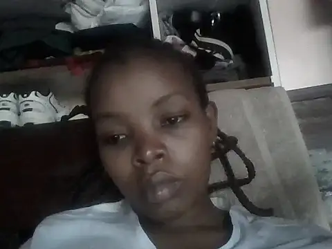 Snapshot of sweeriechocho chatting on August 7, 2026, 11:23 am sweeriechocho online show from August 7, 2026, 11:23 am