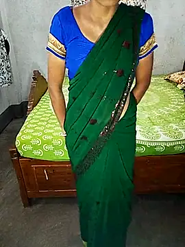 Hot Urvashi  online show from July 21, 2026, 7:43 am