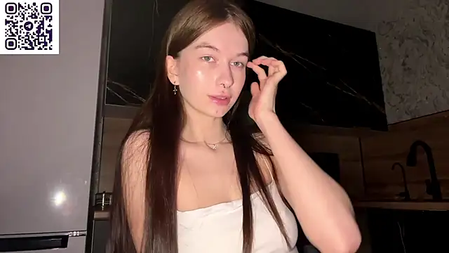 Snapshot of Hina_Desire chatting on July 26, 2026, 9:54 pm Hina Desire online show from July 26, 2026, 9:54 pm