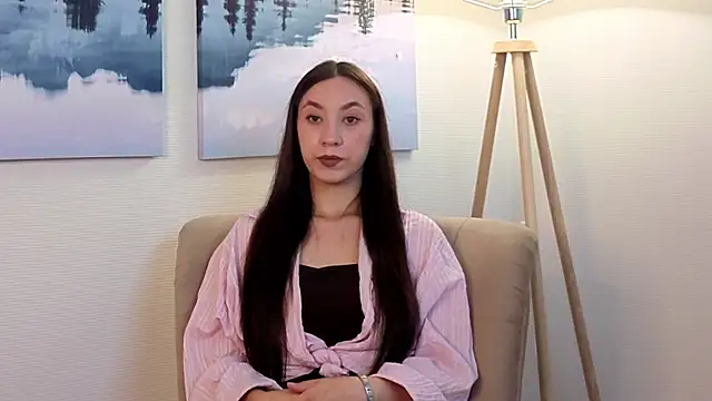 Snapshot of JinnyMenzella chatting on July 11, 2026, 5:10 am JinnyMenzella online show from July 11, 2026, 5:10 am