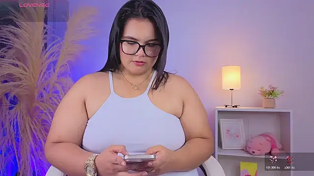 Snapshot of chloe_monroy_ chatting on July 25, 2026, 9:34 pm chloe monroy online show from July 25, 2026, 9:34 pm