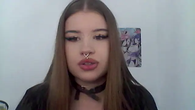 MollyHotTeen online show from July 17, 2026, 3:18 pm