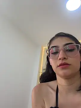 LunaBloon online show from July 17, 2026, 5:18 pm