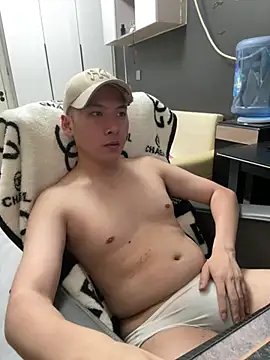 yichen008 online show from July 15, 2026, 10:09 am