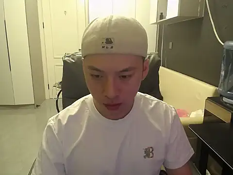 yichen008 online show from July 16, 2026, 9:48 am