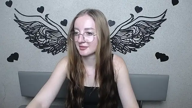 Snapshot of AnnaMills chatting on July 20, 2026, 12:07 pm AnnaMills online show from July 20, 2026, 12:07 pm