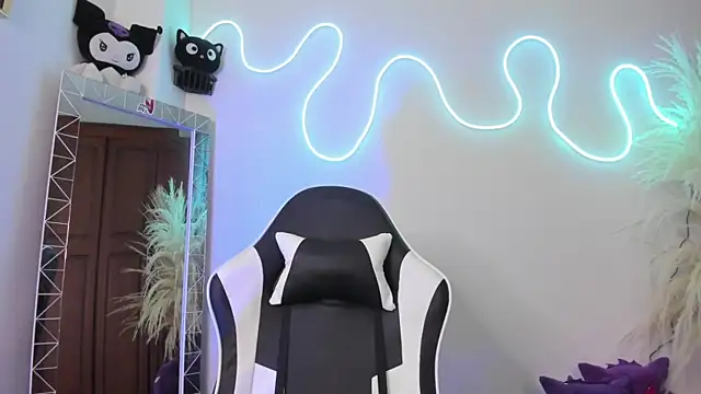 CarolineEvanss 11 online show from July 11, 2026, 3:20 am