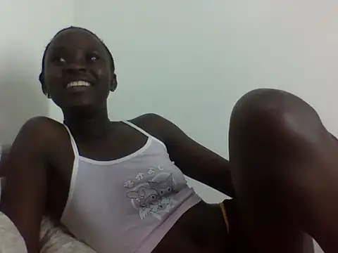 Letvia B online show from July 6, 2026, 9:06 pm