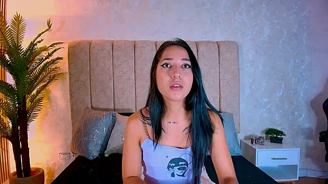 Snapshot of Lia-Turner chatting on July 22, 2026, 5:38 pm Lia-Turner online show from July 22, 2026, 5:38 pm