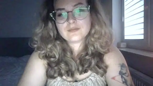Snapshot of LucyTease chatting on July 8, 2026, 6:34 pm LucyTease online show from July 8, 2026, 6:34 pm