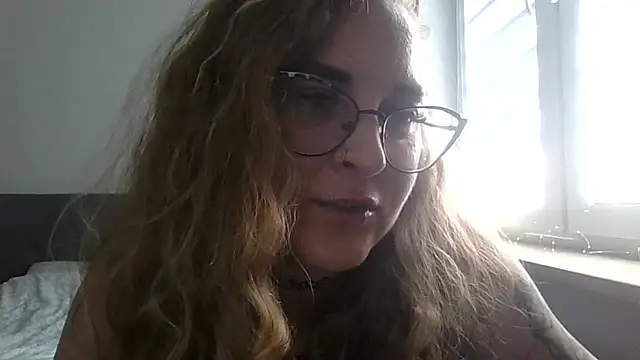 Snapshot of LucyTease chatting on July 15, 2026, 2:44 pm LucyTease online show from July 15, 2026, 2:44 pm
