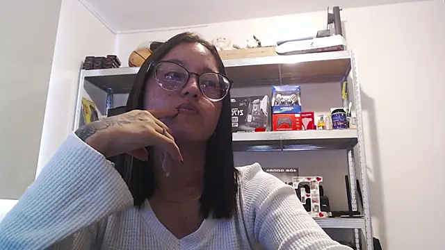 Snapshot of Luna_sweetie_ chatting on July 13, 2026, 8:33 pm Luna sweetie online show from July 13, 2026, 8:33 pm