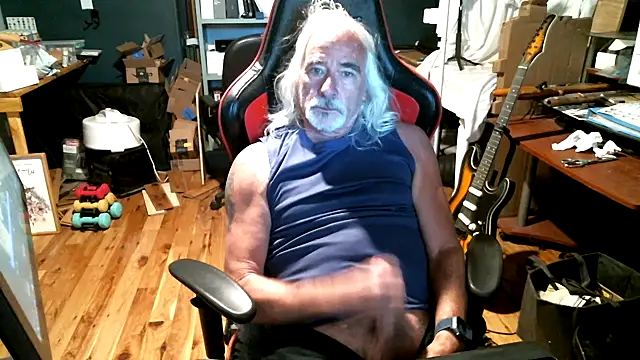 Snapshot of AncientCowboyStud chatting on July 27, 2026, 4:03 pm AncientCowboyStud online show from July 27, 2026, 4:03 pm