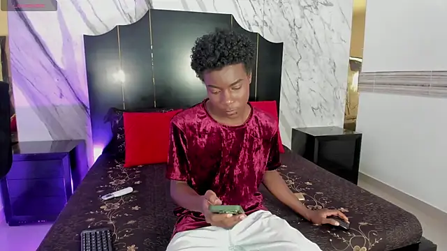 Snapshot of _noah04 chatting on July 15, 2026, 4:18 am noah04 online show from July 15, 2026, 4:18 am