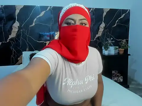 Snapshot of LucyWils chatting on July 16, 2026, 12:00 pm LucyWils online show from July 16, 2026, 12:00 pm