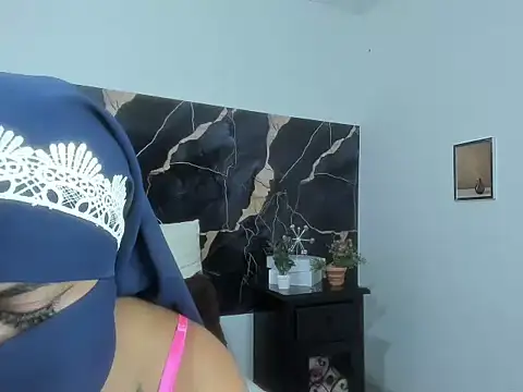 Snapshot of LucyWils chatting on July 21, 2026, 12:40 pm LucyWils online show from July 21, 2026, 12:40 pm