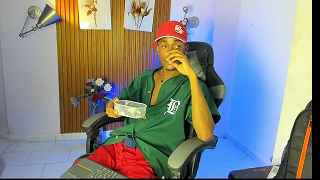 Ikaro blue online show from July 28, 2026, 11:37 pm