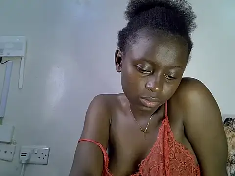 creamydoly online show from July 19, 2026, 2:04 am