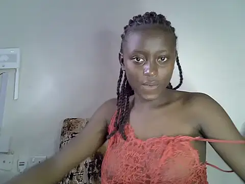 creamydoly online show from July 28, 2026, 1:43 pm