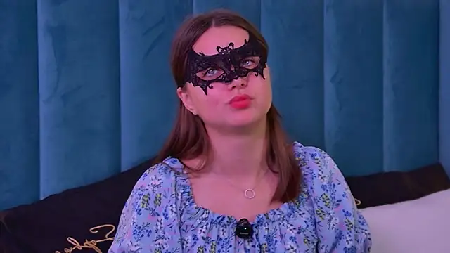 JulietteHembers online show from July 24, 2026, 2:20 am