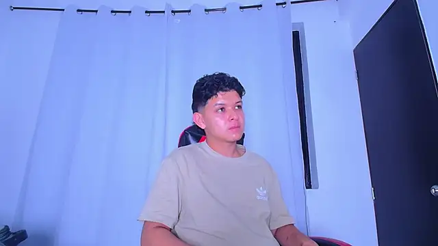 Snapshot of NathanBroks chatting on July 24, 2026, 1:47 am NathanBroks online show from July 24, 2026, 1:47 am
