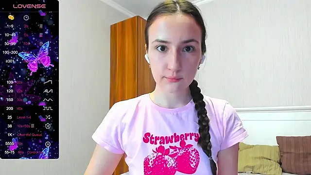 Snapshot of Pink_Soda2 chatting on July 10, 2026, 6:07 am Pink Soda2 online show from July 10, 2026, 6:07 am