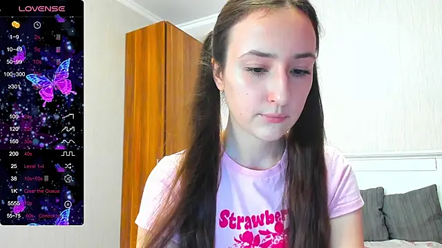 Snapshot of Pink_Soda2 chatting on July 22, 2026, 8:06 am Pink Soda2 online show from July 22, 2026, 8:06 am