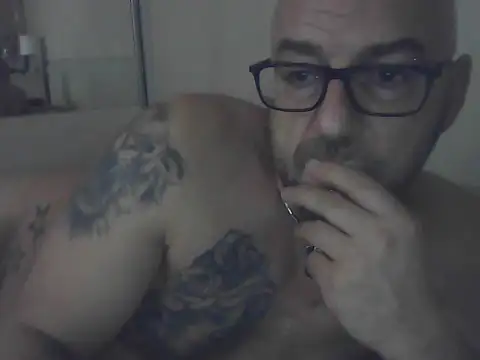 piszczalk online show from July 14, 2026, 2:05 am