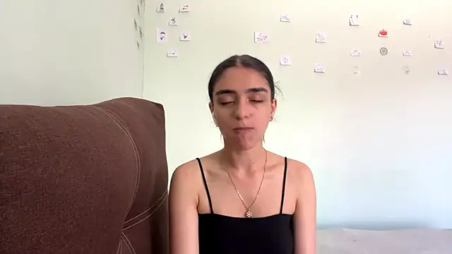 Annthebest online show from July 21, 2026, 8:05 am