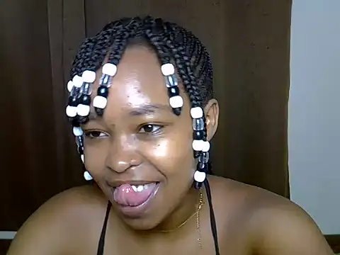 Snapshot of Sexxy900 chatting on July 24, 2026, 5:05 am Sexxy900 online show from July 24, 2026, 5:05 am