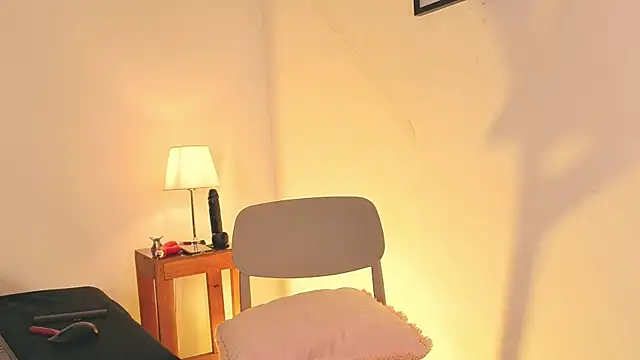 Snapshot of Afrodite_fox chatting on July 9, 2026, 6:23 pm Afrodite fox online show from July 9, 2026, 6:23 pm