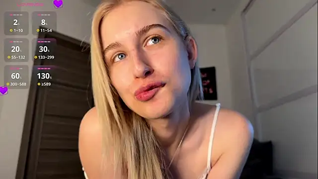 MonaBurn online show from July 13, 2026, 7:22 am