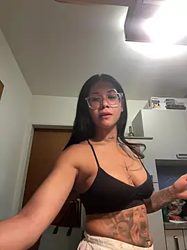 littlelatina online show from July 24, 2026, 12:36 pm
