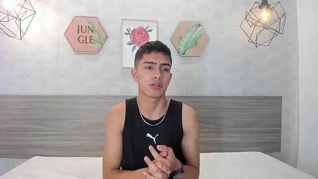 Alejo Jones  online show from July 15, 2026, 11:37 am