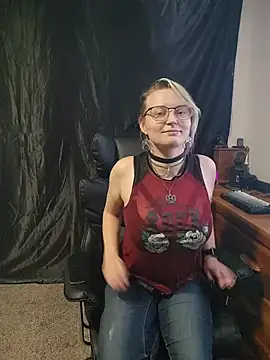 Snapshot of Sun_Ray02 chatting on July 24, 2026, 11:36 pm Sun Ray02 online show from July 24, 2026, 11:36 pm
