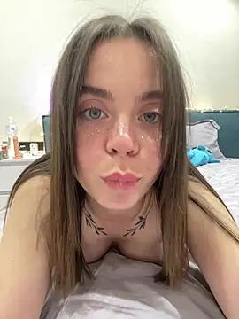 Snapshot of 19_PetiteEilish_97 chatting on July 9, 2026, 6:23 pm 19 PetiteEilish 97 online show from July 9, 2026, 6:23 pm