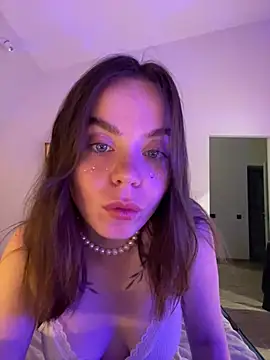 Snapshot of 19_PetiteEilish_97 chatting on July 12, 2026, 7:49 pm 19 PetiteEilish 97 online show from July 12, 2026, 7:49 pm