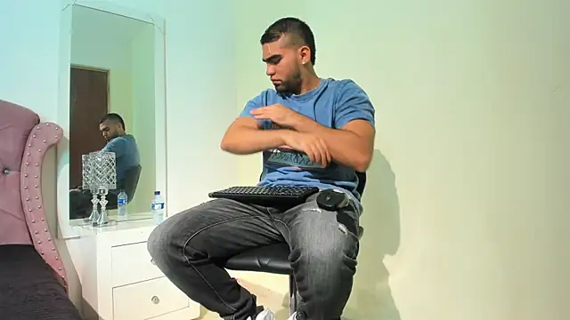Snapshot of TristanStone3 chatting on July 31, 2026, 12:26 pm TristanStone3 online show from July 31, 2026, 12:26 pm