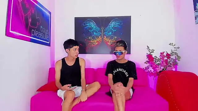 Latin twink lyam1 online show from July 25, 2026, 2:03 pm