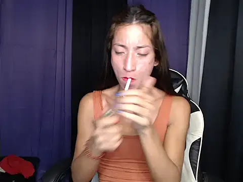sexyhotasshugecock online show from July 21, 2026, 3:58 pm