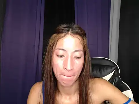 sexyhotasshugecock online show from July 24, 2026, 12:30 am