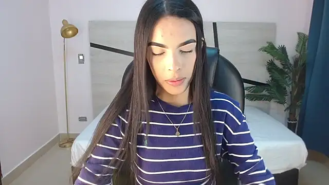 Snapshot of valery_restrepo chatting on July 24, 2026, 9:13 pm valery restrepo online show from July 24, 2026, 9:13 pm